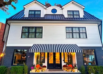 The Menhaden hotel thumbnail 2