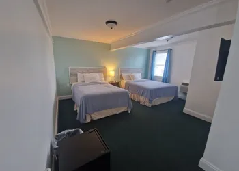 Ocean View Westerly hotel thumbnail 5