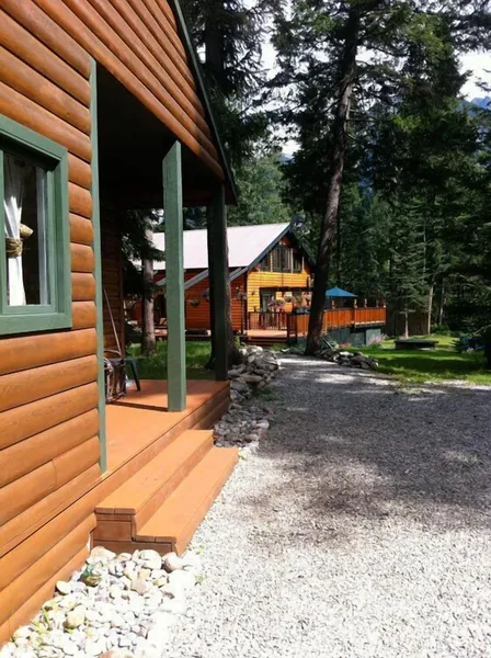 Mount Robson Mountain River Lodge hotel detail image 2