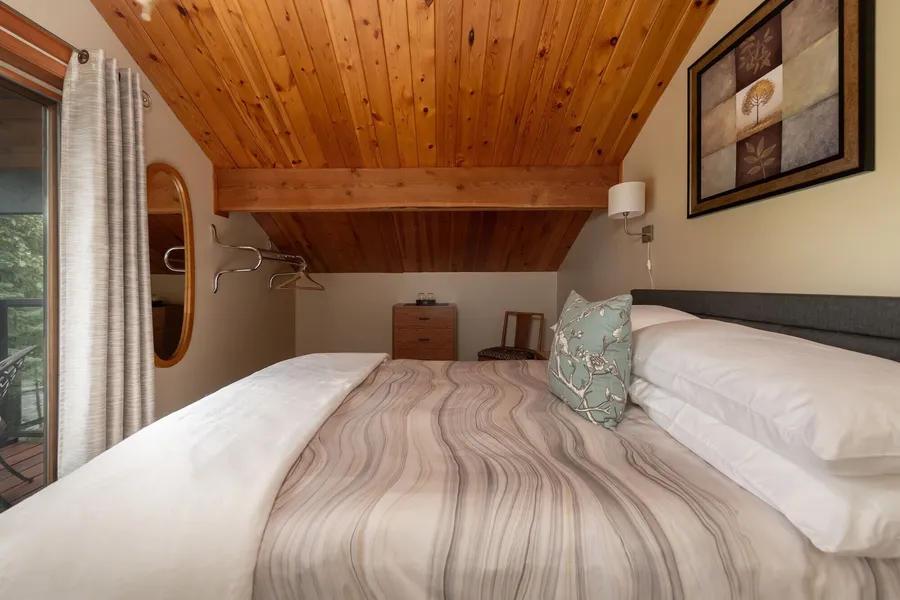 Mount Robson Mountain River Lodge hotel detail image 6