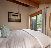 Mount Robson Mountain River Lodge hotel detail image 7