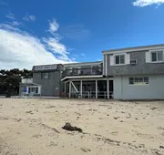 Vineyard Harbor Motel - Private Beach hotel detail image 3