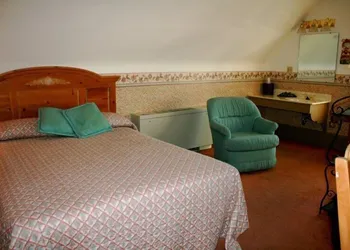 The Cozy Afghan Bed & Breakfast hotel thumbnail 7