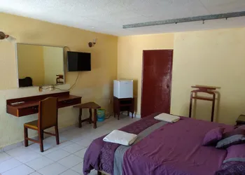 Hotel Granada hotel thumbnail 3