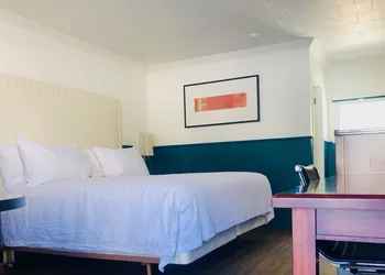 The Voy hotel thumbnail 8