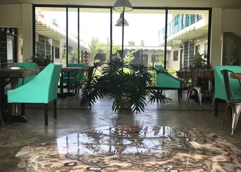 Cálido Cosmos Hotel hotel thumbnail 5