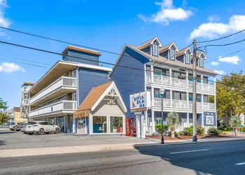 Beach Bum Inn hotel thumbnail 3