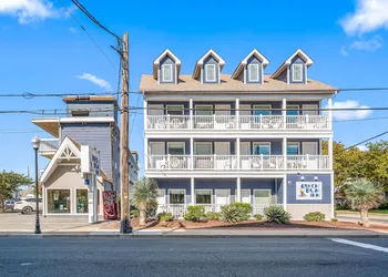 Beach Bum Inn hotel thumbnail 4