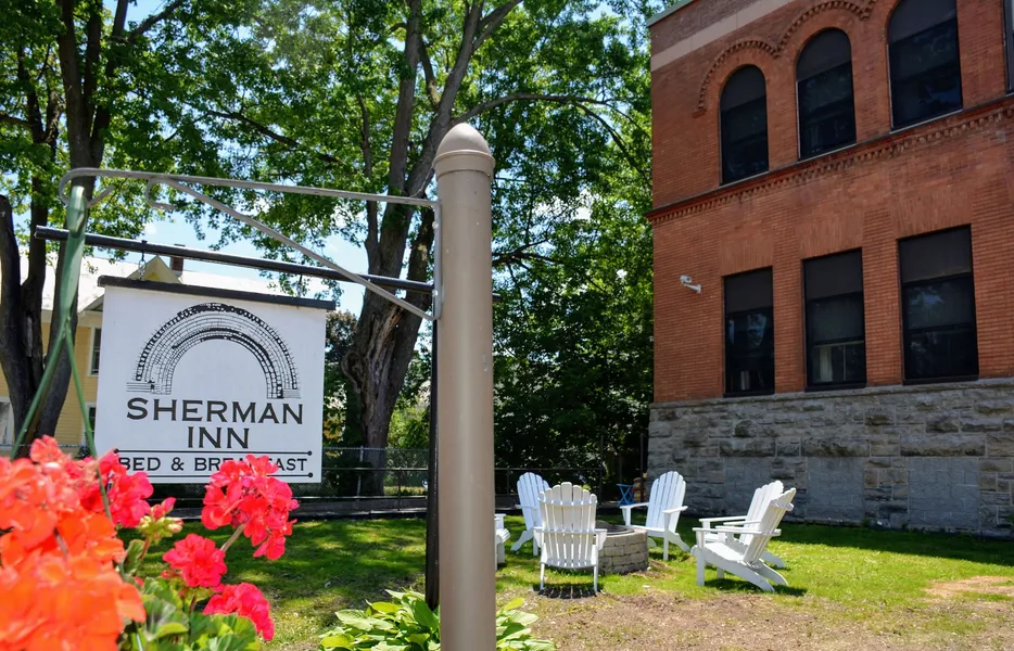 Sherman Inn hotel detail image 2