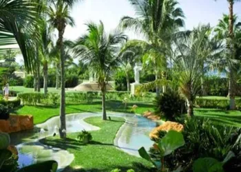 Condo EM hotel thumbnail 4