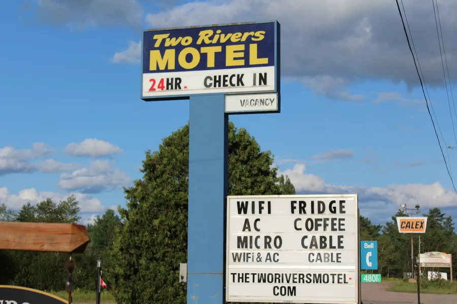 Two Rivers Motel hotel detail image 2