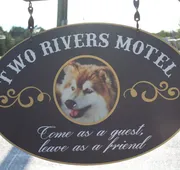 Two Rivers Motel hotel detail image 4