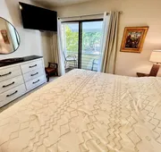 Sealoft 4 2 Bedroom Home by RedAwning hotel detail image 3