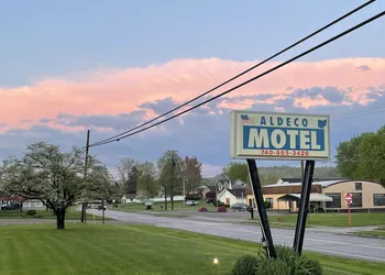 Aldeco Motel hotel thumbnail 4