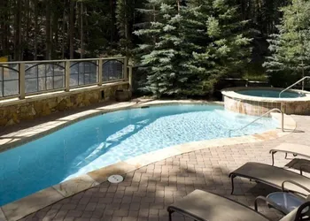 Premier 3 Bedroom Ski in, Ski out Lone Eagle Condo With the Best Access to Skiing in Keystone hotel thumbnail 2