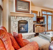 Premier 3 Bedroom Ski in, Ski out Lone Eagle Condo With the Best Access to Skiing in Keystone hotel detail image 3