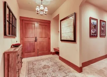 Premier 3 Bedroom Ski in, Ski out Lone Eagle Condo With the Best Access to Skiing in Keystone hotel thumbnail 6