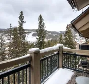 Premier 3 Bedroom Ski in, Ski out Lone Eagle Condo With the Best Access to Skiing in Keystone hotel detail image 7