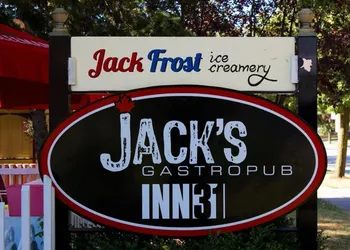 Distinctive Inns of Kingsville Inn31 hotel thumbnail 3