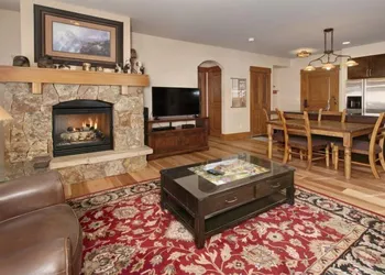 Premier 2 Bedroom Ski in, Ski out Lone Eagle Condo With the Best Access to Skiing in Keystone hotel thumbnail 4