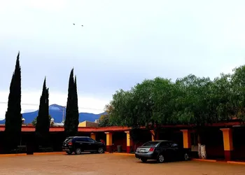 Motel Colonial hotel thumbnail 4