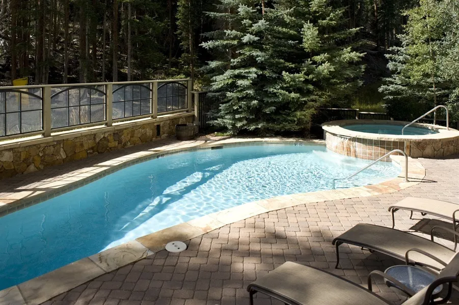 Premier 1 Bedroom Ski in, Ski out Lone Eagle Condo With the Best Access to Skiing in Keystone hotel detail image 2