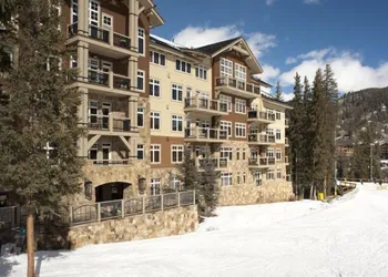 Premier 1 Bedroom Ski in, Ski out Lone Eagle Condo With the Best Access to Skiing in Keystone hotel thumbnail 8