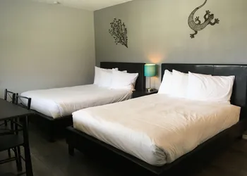 Maple Leaf Motel & RV Resort hotel thumbnail 7