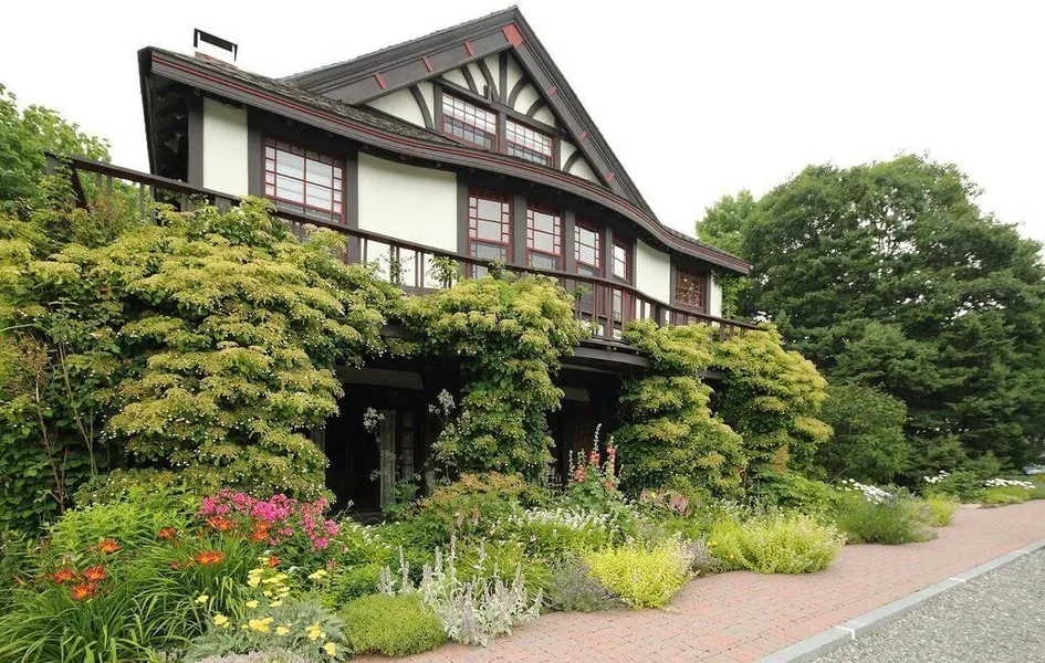 Bass Cottage & Ullikana hotel detail image 2
