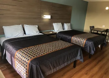 Luxury Inn & Suites hotel thumbnail 7