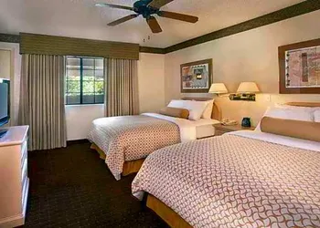 Embassy Suites Phoenix North hotel thumbnail 8