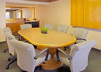 Embassy Suites Phoenix North hotel thumbnail 8