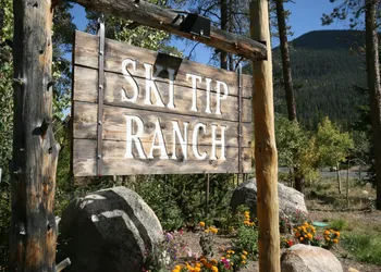 Ski Tip Ranch 8712 hotel thumbnail 3