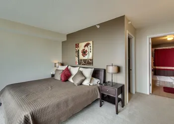 The Penthouse at Grand Plaza hotel thumbnail 7