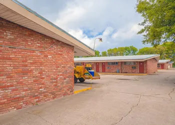 Town & Country Motel Bossier City by OYO hotel thumbnail 3