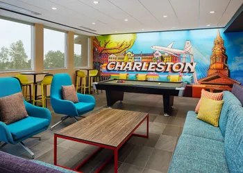Tru by Hilton Charleston Airport hotel thumbnail 4