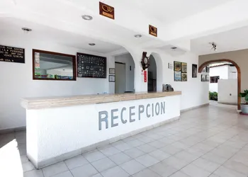 OYO Hotel Belmar,Caleta, Acapulco hotel thumbnail 6