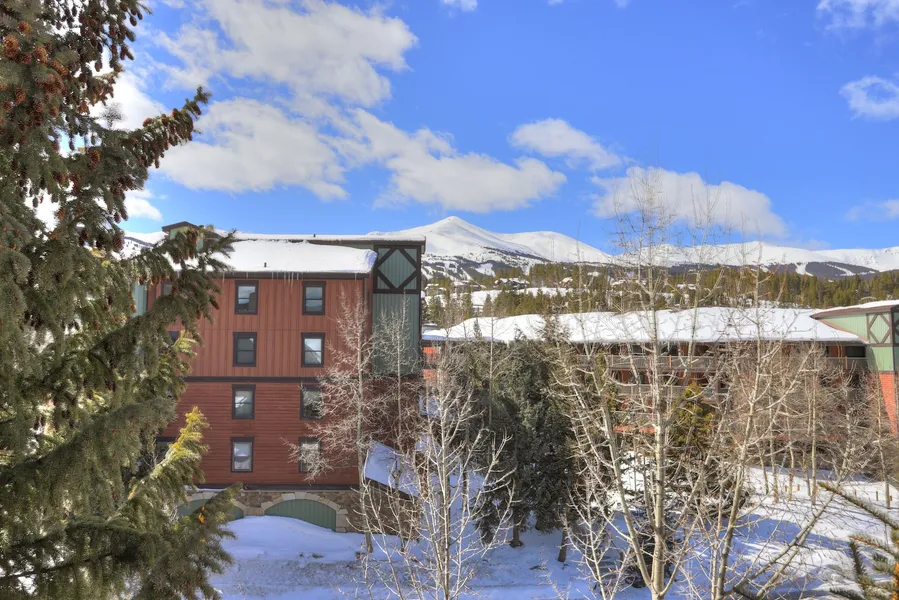 4br Renovated - Sleeps 12- Downtown Breck by RedAwning hotel detail image 2