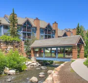 4br Renovated - Sleeps 12- Downtown Breck by RedAwning hotel detail image 3