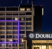 DoubleTree by Hilton Calgary North hotel detail image 3