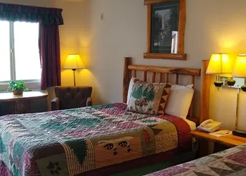 The Ponderosa Motel hotel thumbnail 8