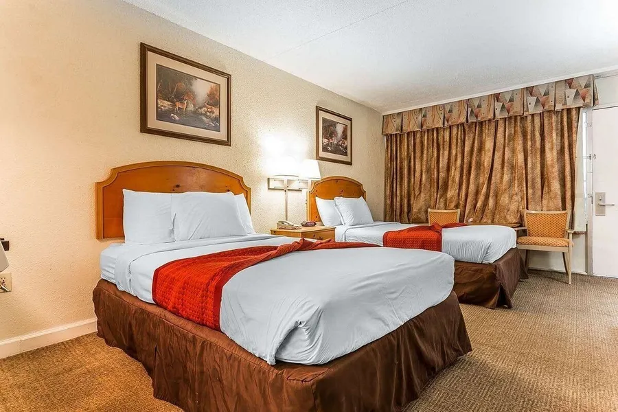 South Bay INN hotel detail image 6