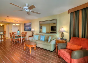 Horizon at 77th Avenue North by Palmetto Vacations hotel thumbnail 2