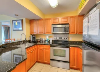 Horizon at 77th Avenue North by Palmetto Vacations hotel thumbnail 5