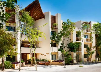 Amazing 2BR condo surrounded by nature by Happy Address hotel thumbnail 2