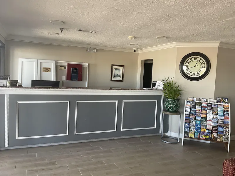 Executive Inn & Suites hotel detail image 2