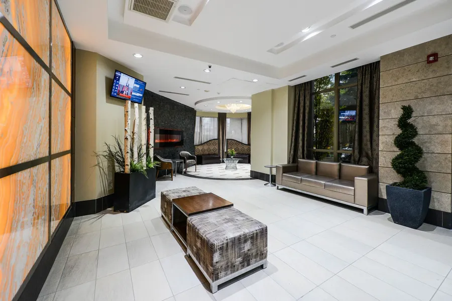 Sarkar Suites - 310 Burnhamthorpe Road hotel detail image 6