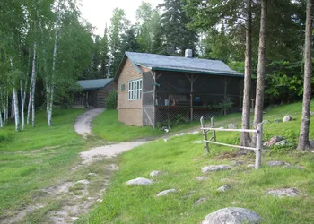 Slippery Winds Wilderness Resort hotel thumbnail 4