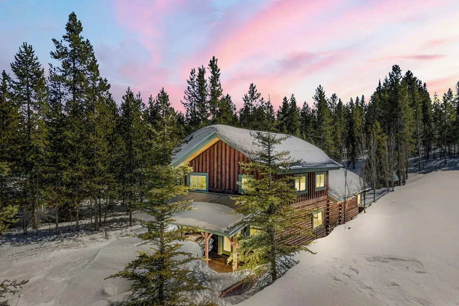 SpringHill Suites by Marriott Island Park Yellowstone hotel detail image 2