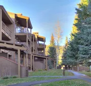2019 Lodgepole 2 Bedroom Condo by RedAwning hotel detail image 3